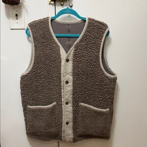 Confect Brown Sherpa 100% wool Fleece Vest with Pockets made in Japan
